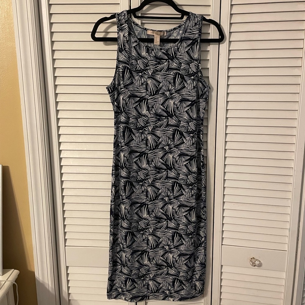 Forever 21 Shell MIDI dress size M